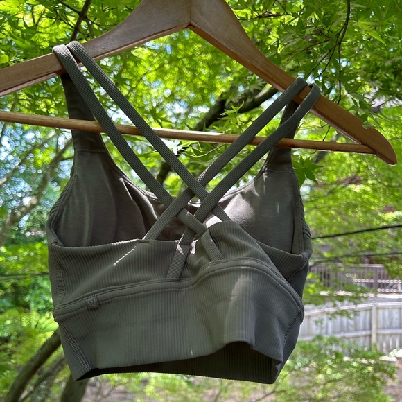 lululemon athletica Olive Green Ribbed Sports Bra - Picture 3 of 5